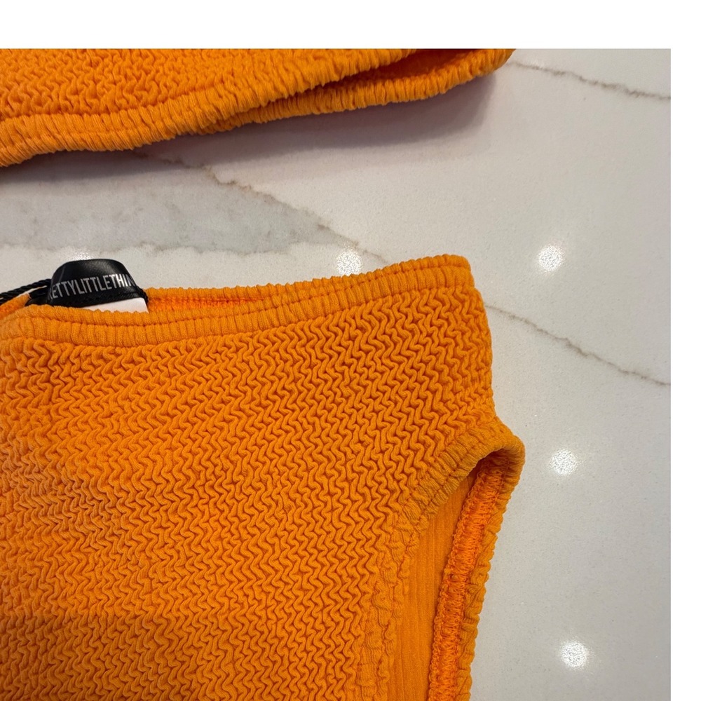 PrettyLittleThing Orange Crinkle Bikini Set Deep Scoop High Waist One Size NEW - Picture 2 of 8